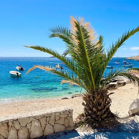 Apartman Emina Penthouse, Beautiful 2 Bedroom In Sevid, Croatia Sevid